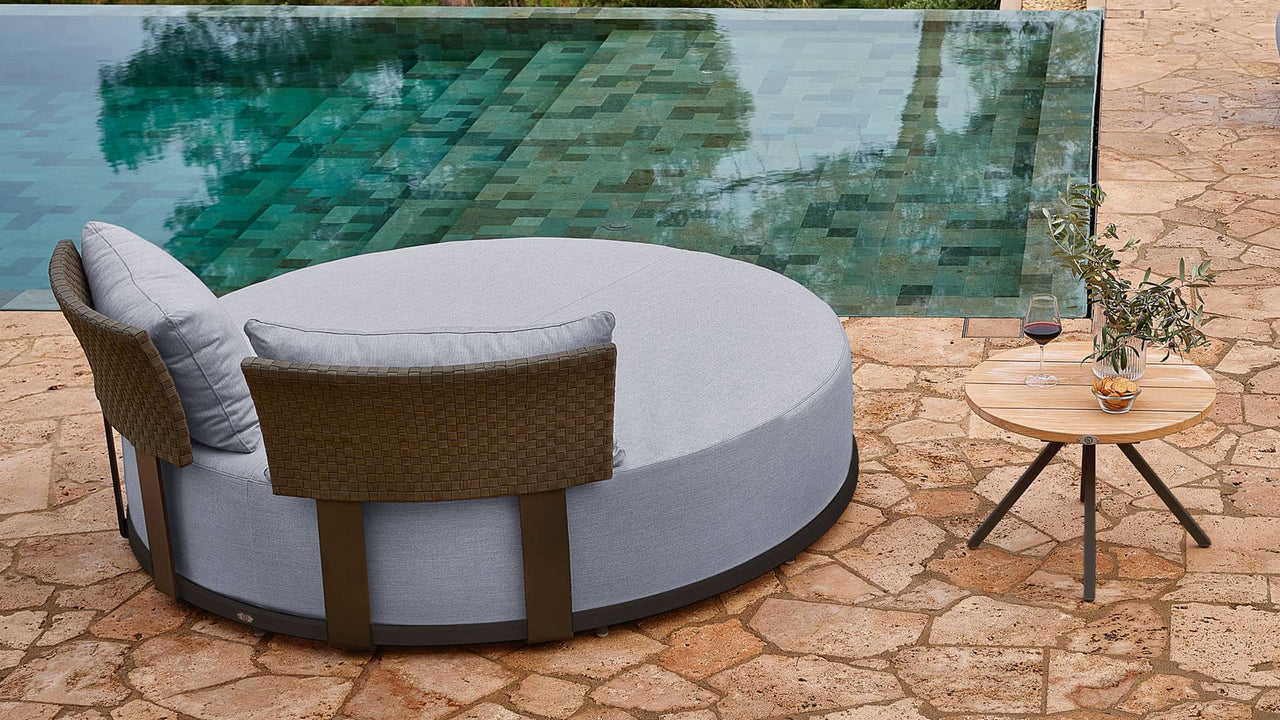 Ona Daybed