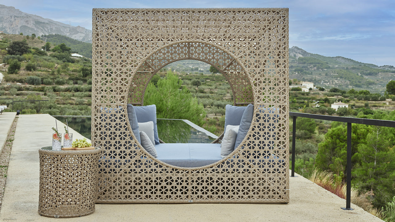 Cube Daybed