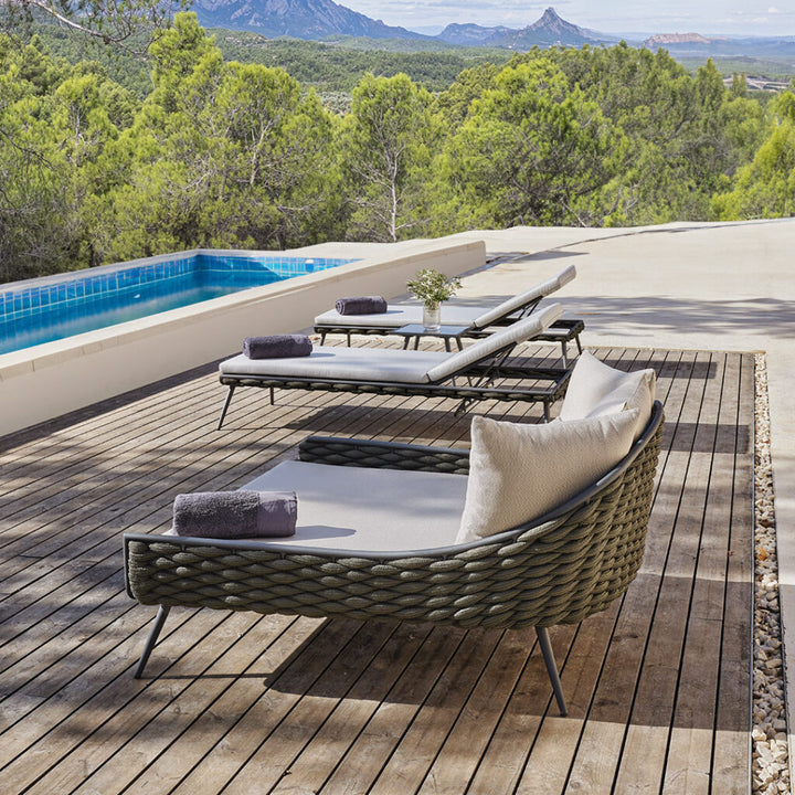 Serpent Daybed
