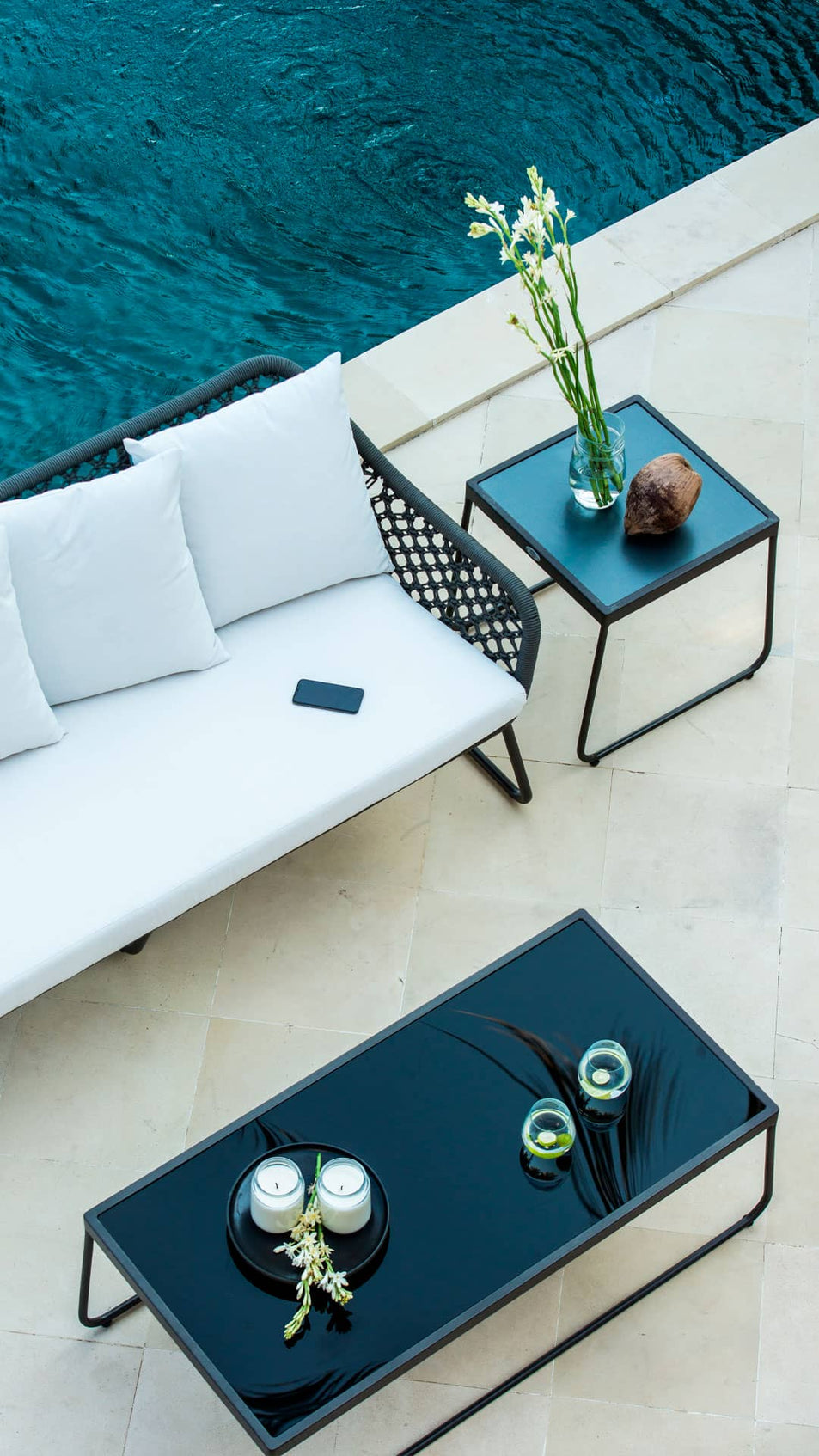 Moma Side Table 50x57