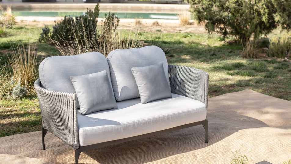 Boston Loveseat