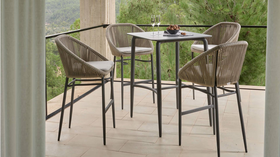Rodona Barstool