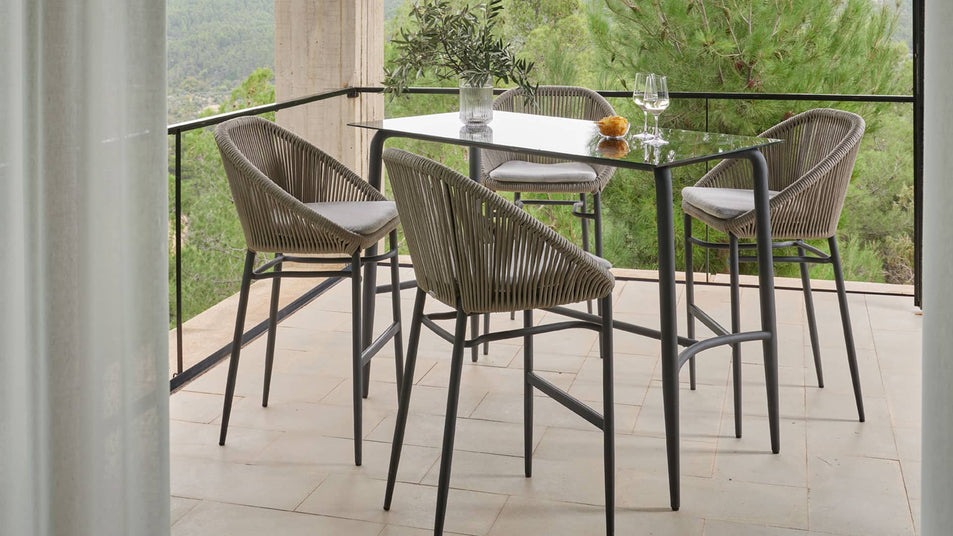 Rodona Barstool