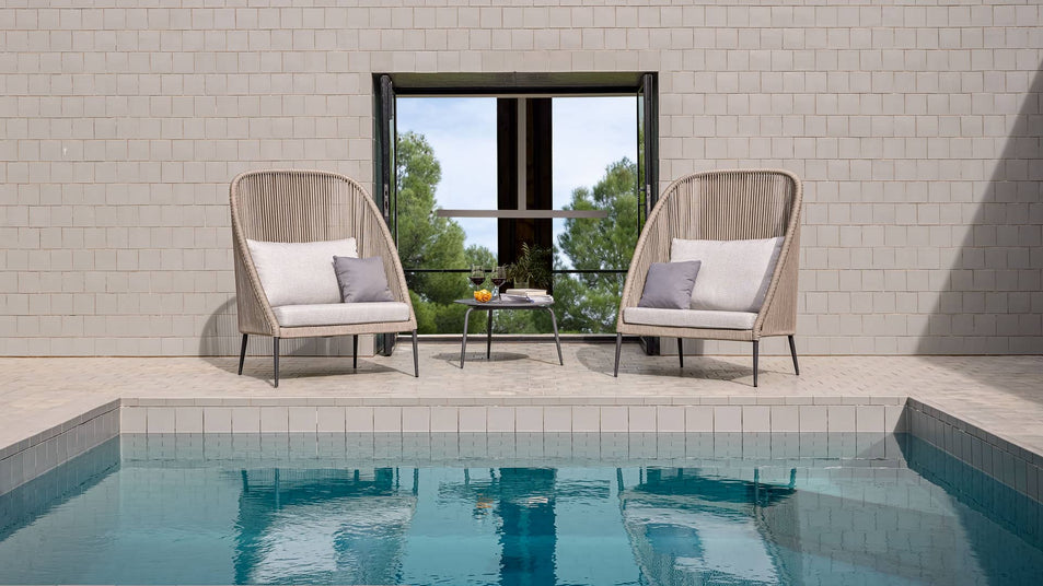 Rodona High Armchair