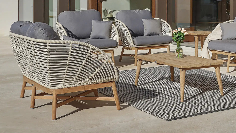 Alaska Loveseat