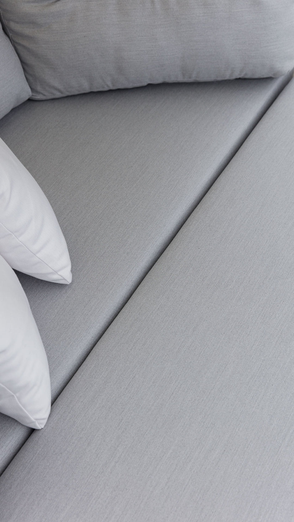 Dynasty Daybed