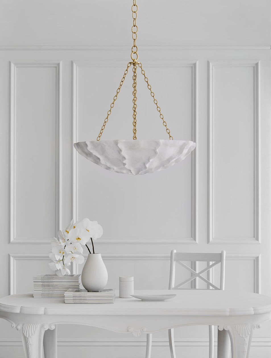 Benit Medium Sculpted Chandelier, a premium Chandelier light by Visual Comfort. Close - up image of its design.