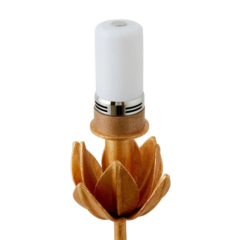 Alberto 17" Cordless Accent Lamp, a premium Cordless & Rechargeable light by Visual Comfort & Co. Close - up image of its design.