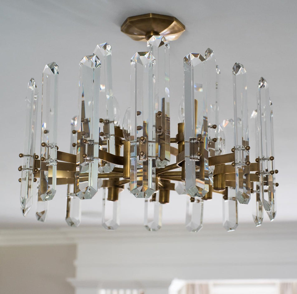 Bonnington Chandelier, a premium Chandelier light by Visual Comfort & Co. Close - up image of its design.