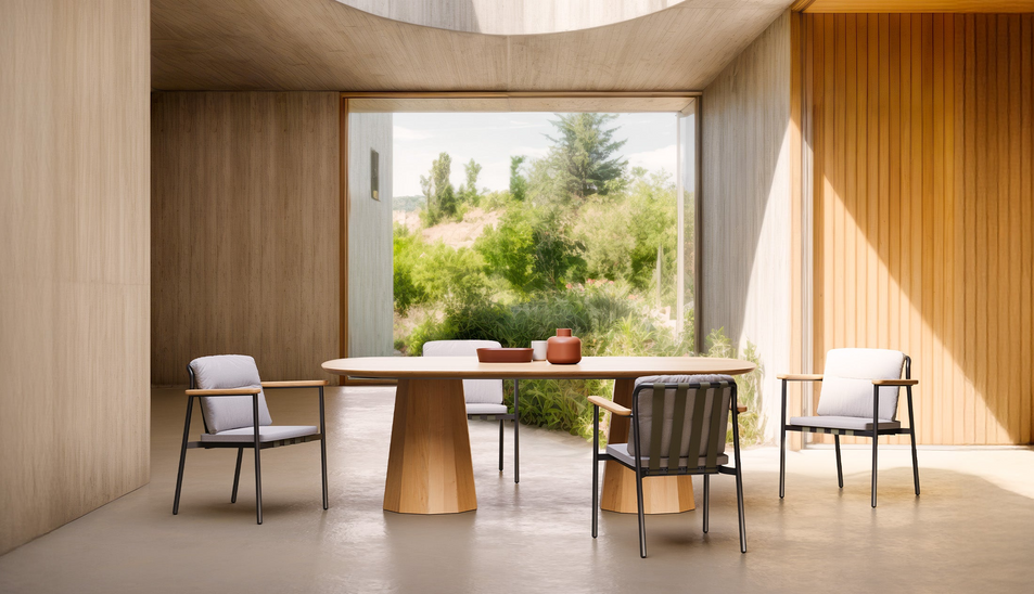 Lacus 220 Dining Table