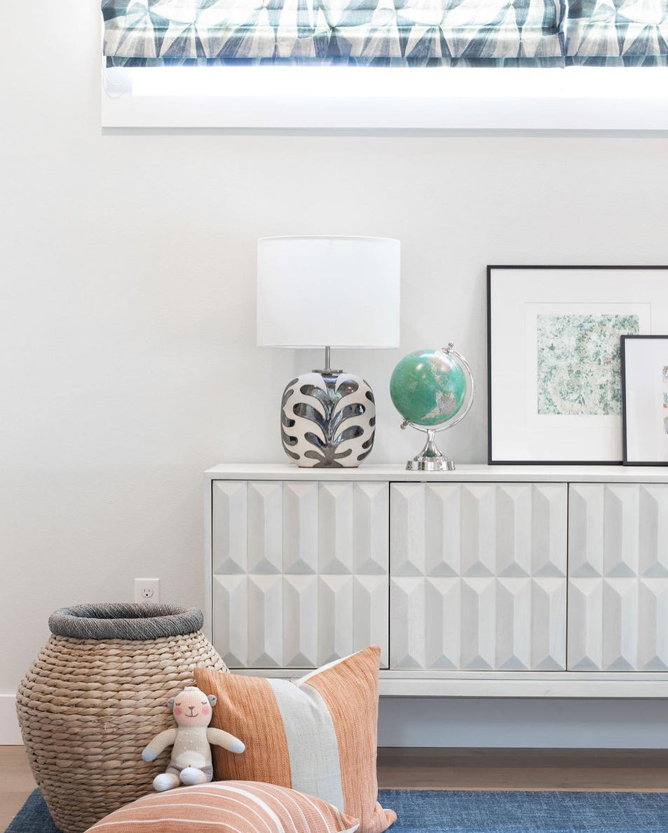 Parkwood Medium Table Lamp, a premium Decorative light by Visual Comfort & Co. Close - up image of its design.